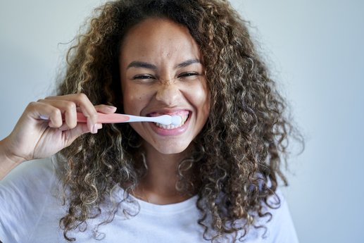 Beautiful teeth thanks to the 1.5 trick: Dentist gives simple rule of thumb for brushing teeth